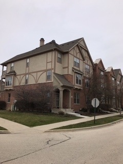 1754 Tudor Ln, Northbrook, IL 60062 - photo 1