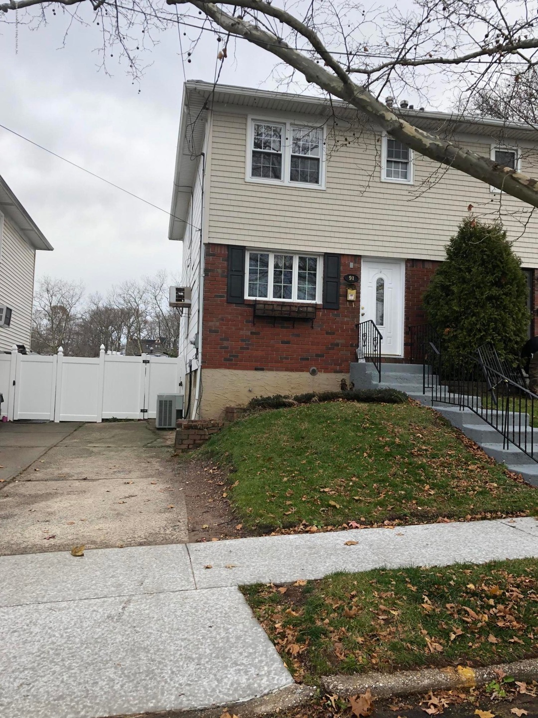 91 Mobile Ave, Staten Island, NY 10306 - photo 1