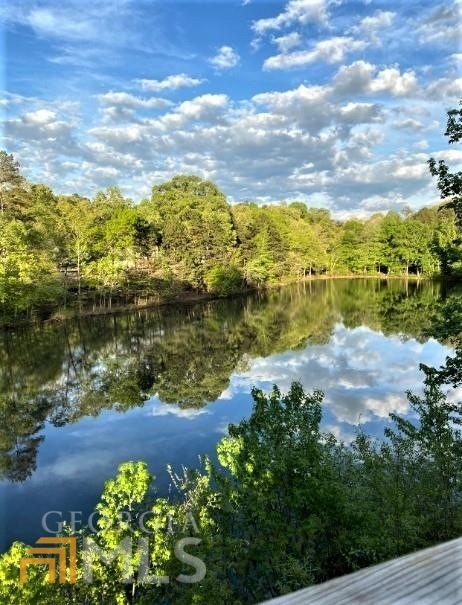 528 Bishop Ct, Commerce, GA 30529 - photo 1