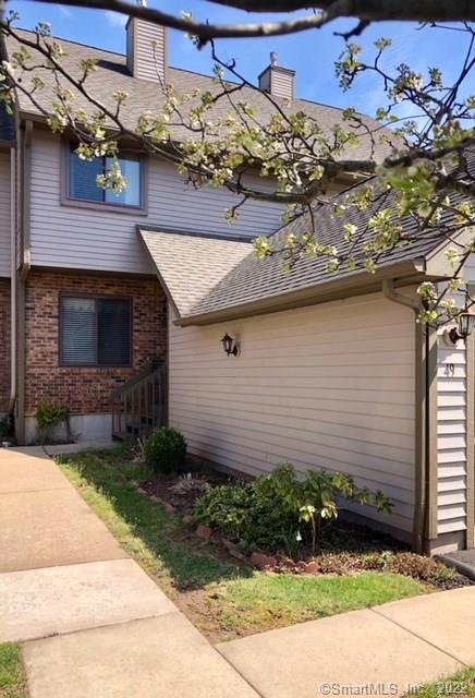 49 Fox Run Ct, Newington, CT 06111 - photo 1