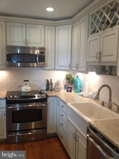 Anchorage Tower unit 1204, Baltimore, MD 21224 - photo 1