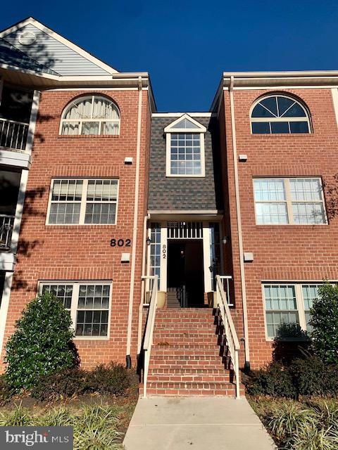 802 Amber Tree Ct unit 303, Gaithersburg, MD 20878 - photo 1