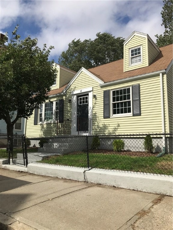 18 Clark Ave, Pawtucket, RI 02860 - photo 1