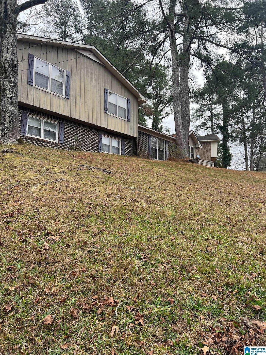 2747 6th St NE, Center Point, AL 35215 - photo 1