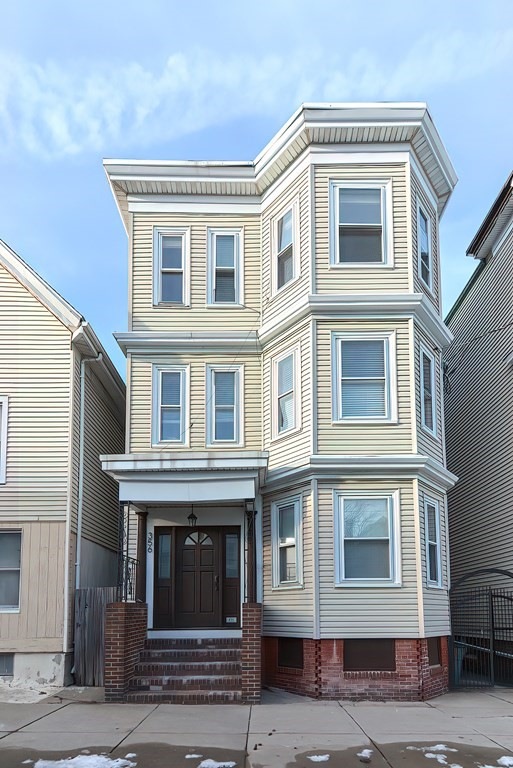 356 Princeton St unit 3, Boston, MA 02128 - photo 1