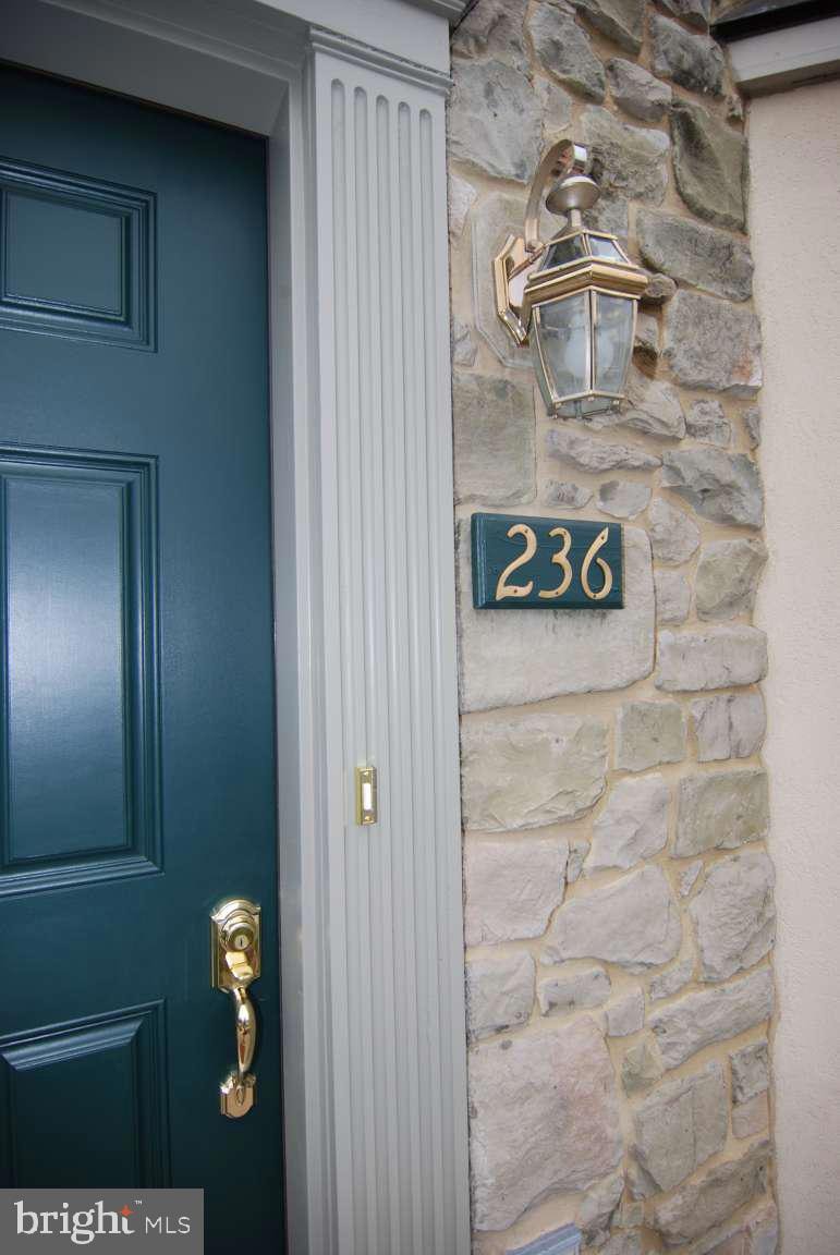236 Cobblestone Ln unit 236, Lancaster, PA 17601 - photo 1