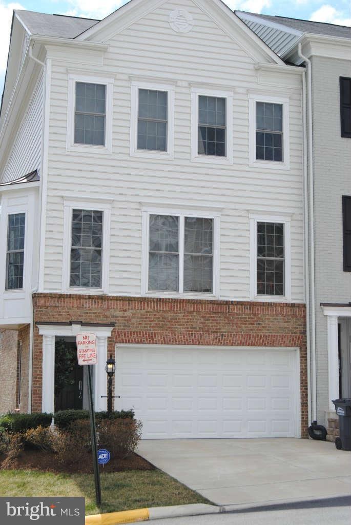 2162 Oberlin Dr unit 143A, Woodbridge, VA 22191 - photo 1