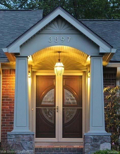 3897 Miller Way S, Bloomfield Hills, MI 48301 - photo 1