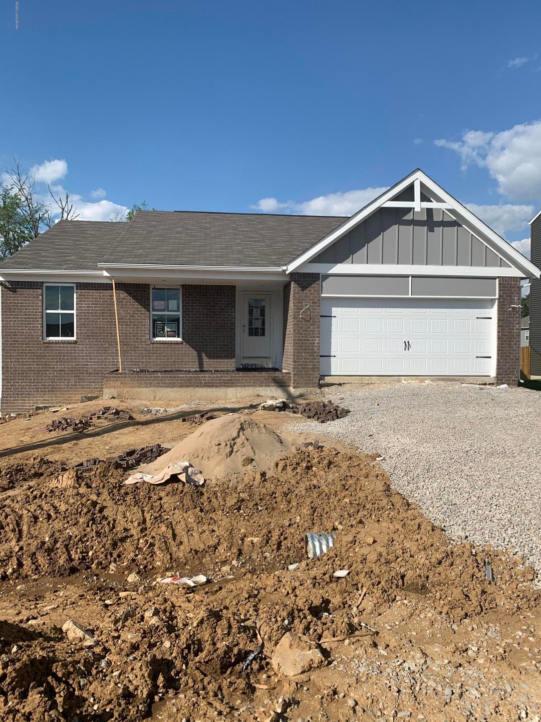 402 Bogard Ln, Mount Washington, KY 40047 - photo 1