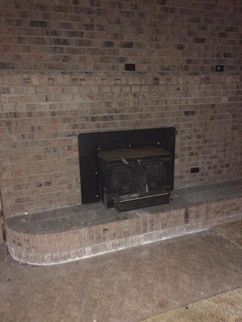 37 dyess rd fireplace liv rm 11 15 17