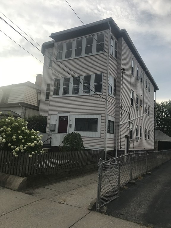 17 Wareham St unit 3, Medford, MA 02155 - photo 1