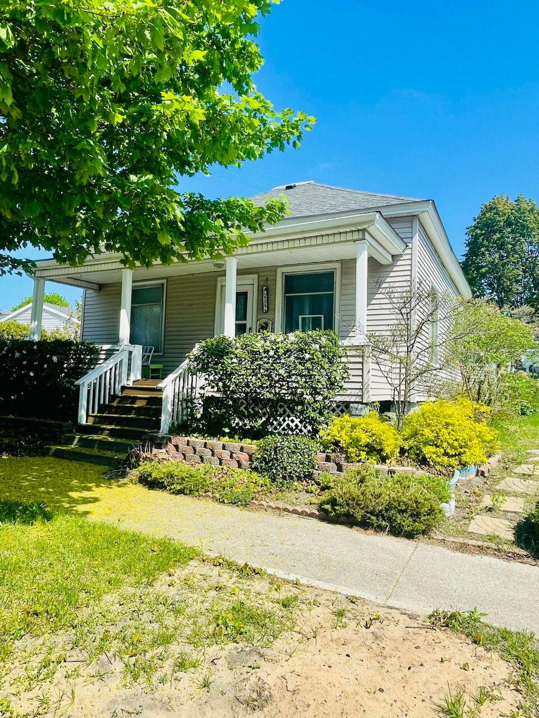 For Sale $279,000