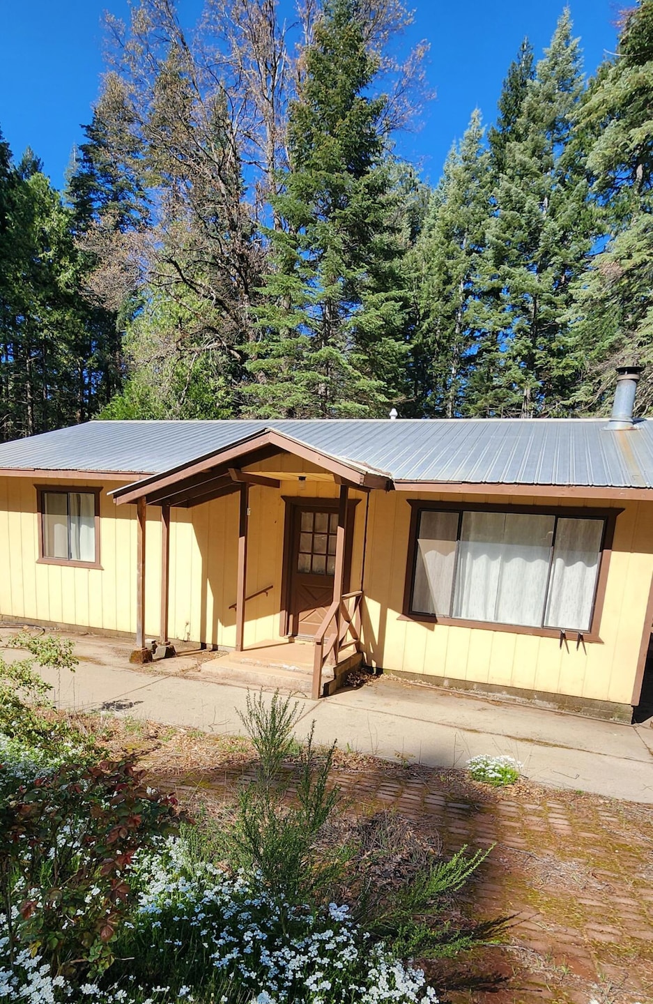 7670 Cedar Crest -1