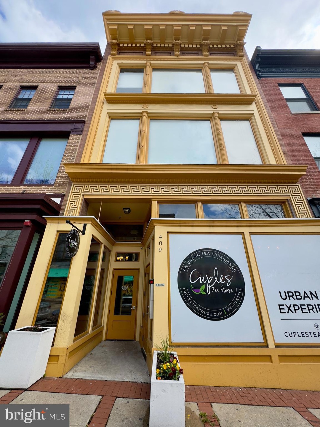 409 N Howard St unit 302, Baltimore, MD 21201 - photo 1