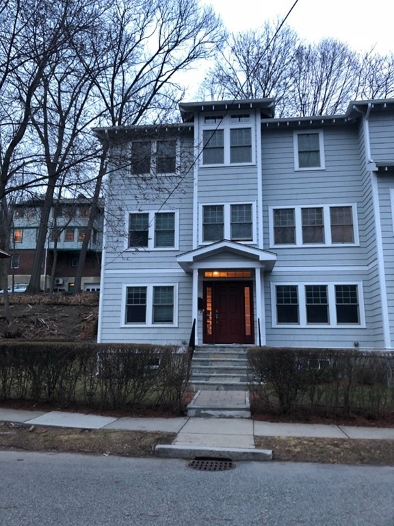39 Beaconsfield Rd unit 39, Brookline, MA 02445 - photo 1