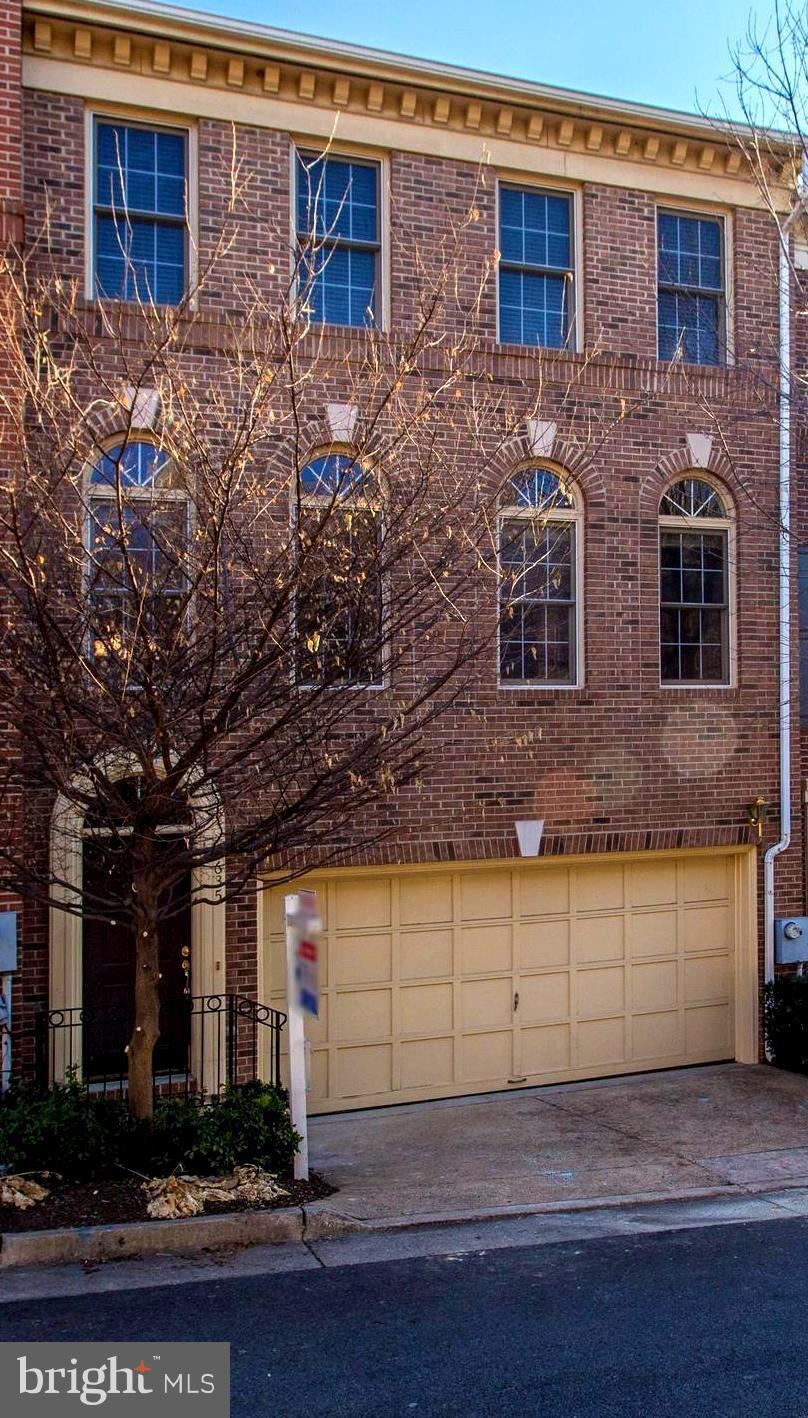 4635 Knight Place, Alexandria, VA 22311 - photo 1