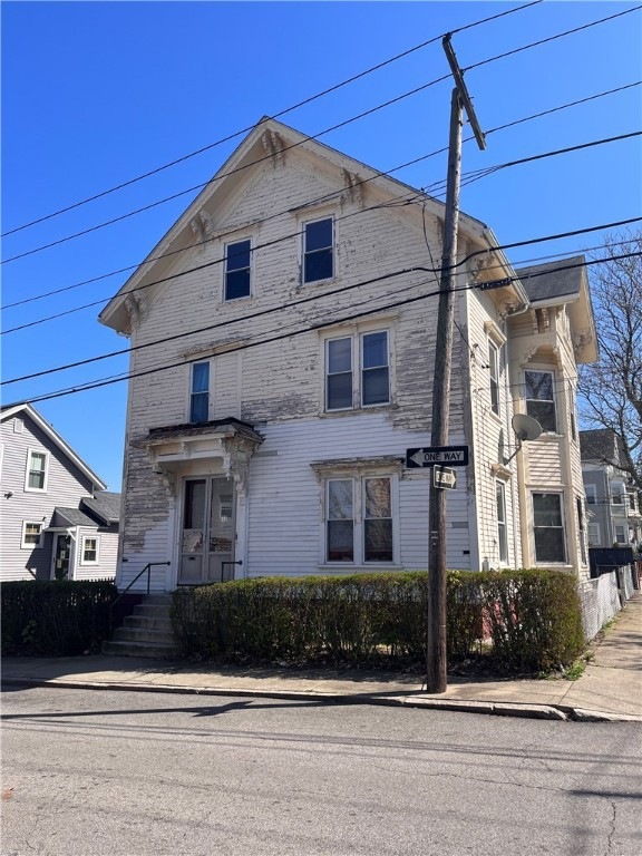 10 Brown St, Pawtucket, RI 02860 - photo 1