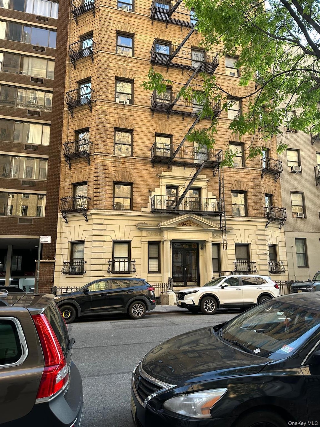 342 W 56th St unit 1F, New York, NY 10019 - photo 1