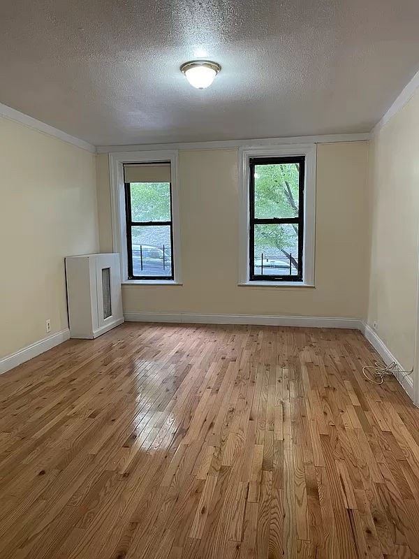 560 Audubon Ave unit 4A, New York, NY 10040 - photo 1