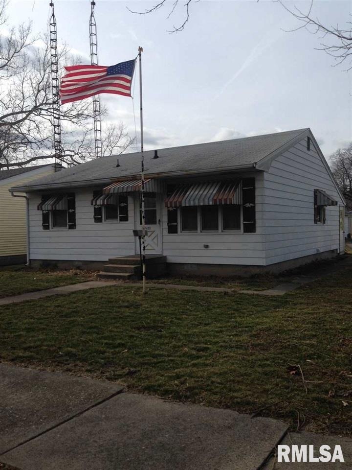 1423 N Kankakee St, Lincoln, IL 62656 - photo 1