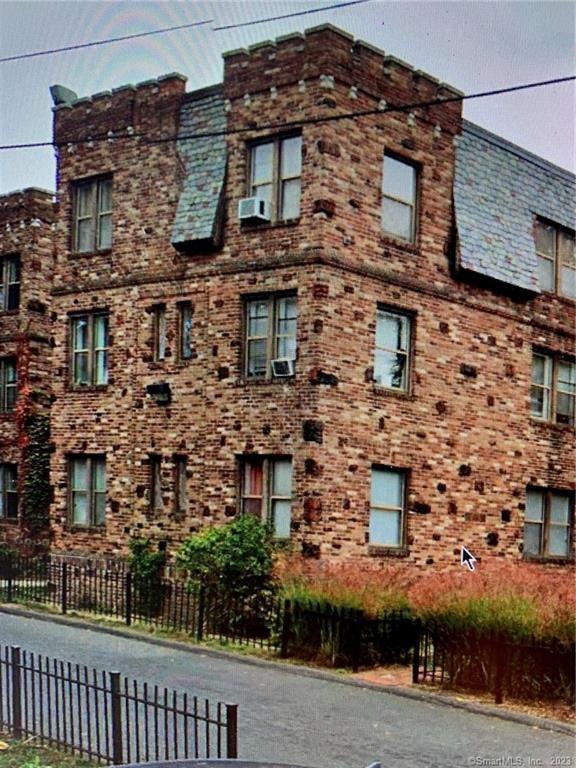 16 Townley St unit G2, Hartford, CT 06105 - photo 1