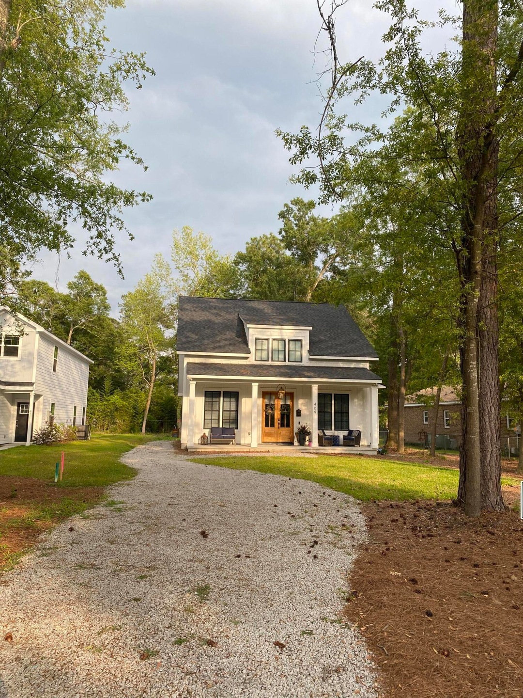 F8CAAD4D-2EC1-4F52-97AF-8E54A16B9BE5