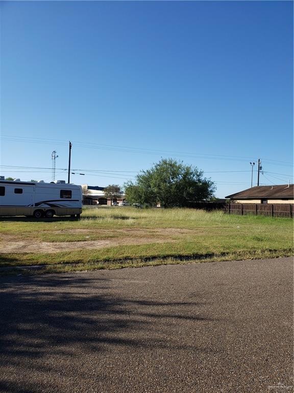 718 Lincoln St, Weslaco, TX 78596 - photo 1