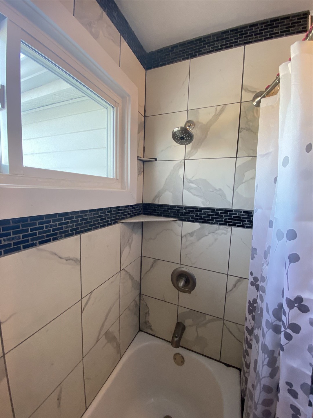 1615 E 33rd St, Marion, IN 46953 - photo 1