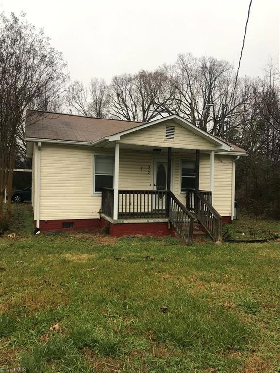 512 Ridgeway Cir, Asheboro, NC 27205 - photo 1