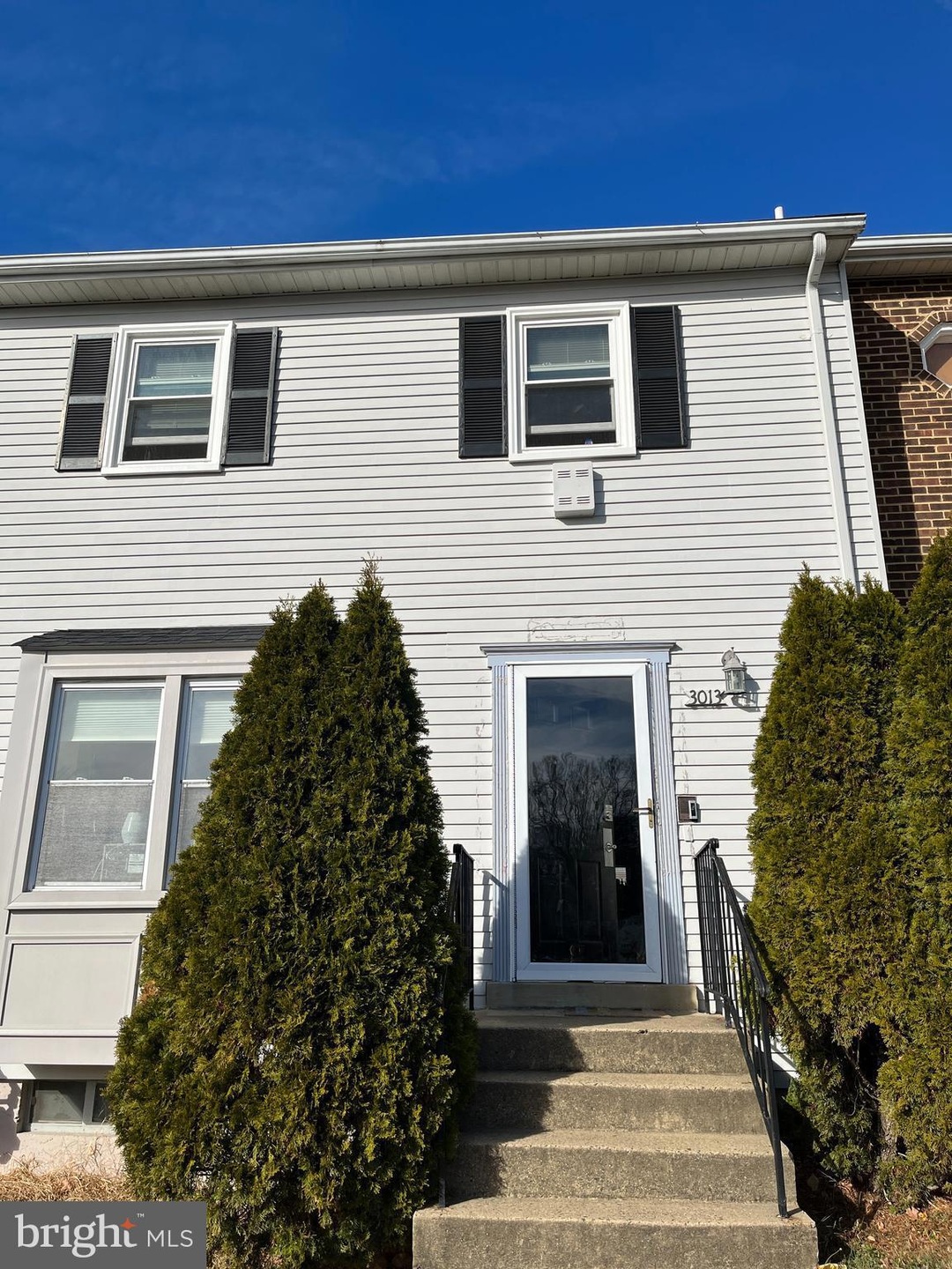 3013 White Birch Ct, Fairfax, VA 22031 - photo 1