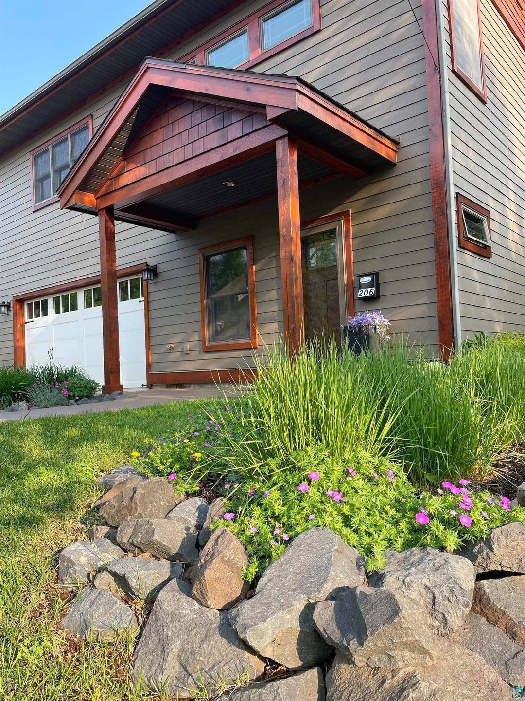 206 Selmser Ave, Cloquet, MN 55720 - photo 1