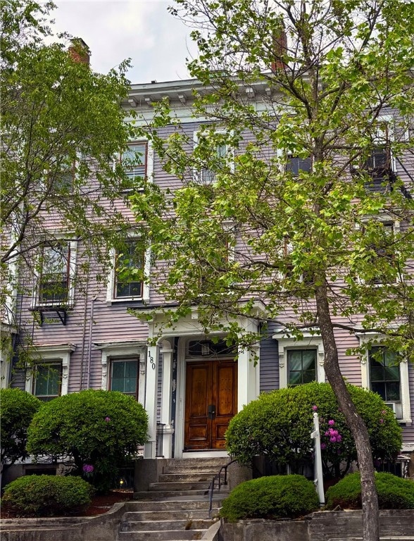 Plug & Play Condo in the Heart of College Hill