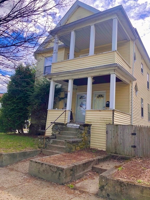 201 Robbins St unit 201, Waltham, MA 02453 - photo 1