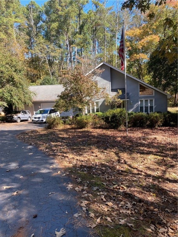 215 Chattan Ct, Walhalla, SC 29691 - photo 1