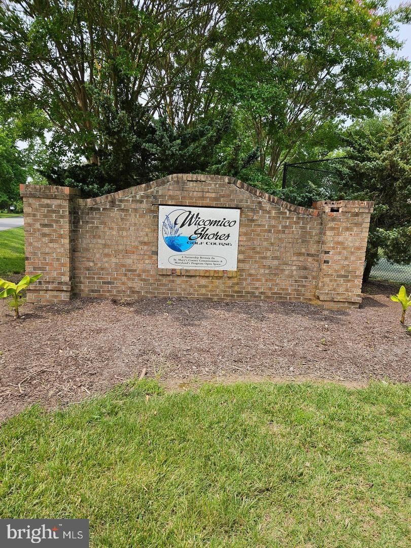 For Sale $590,000 • Co-Listing Agent