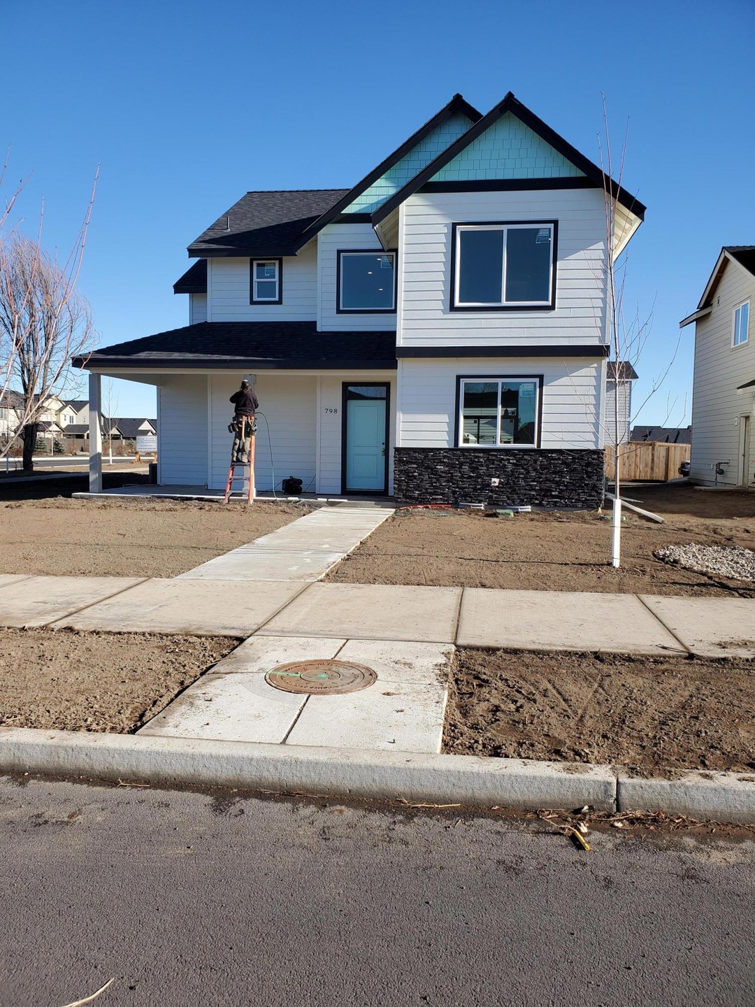 798 NW 27th St, Redmond, OR 97756 - photo 1