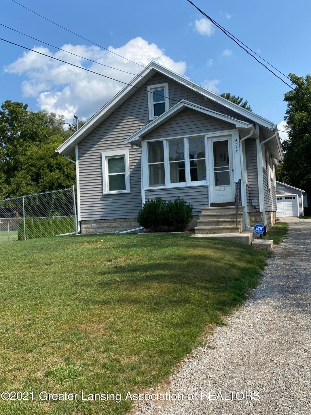 6317 Sommerset Rd, Lansing, MI 48911 - photo 1