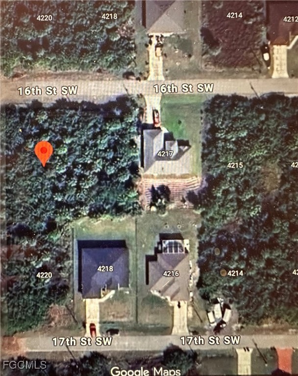 Aerial map of property and surrounding area