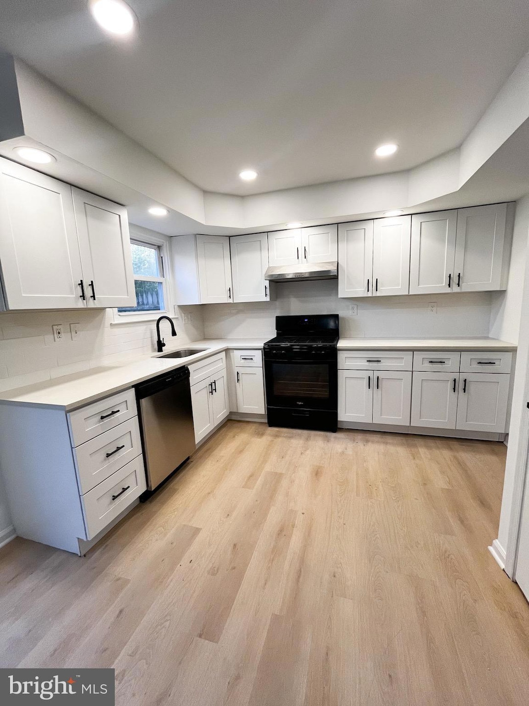 719 Hunters Run, Perkasie, PA 18944 - photo 1