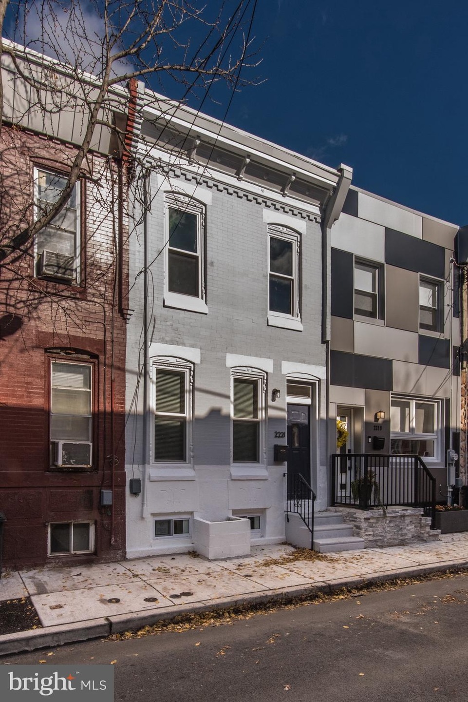 2221 Gerritt St, Philadelphia, PA 19146 - photo 1