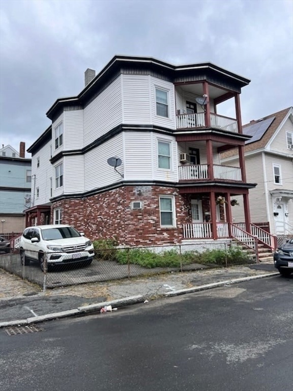 21 Willoughby St unit 3, Lawrence, MA 01841 - photo 1