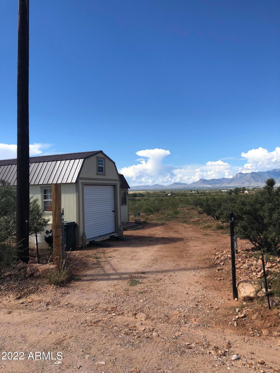 driveway in