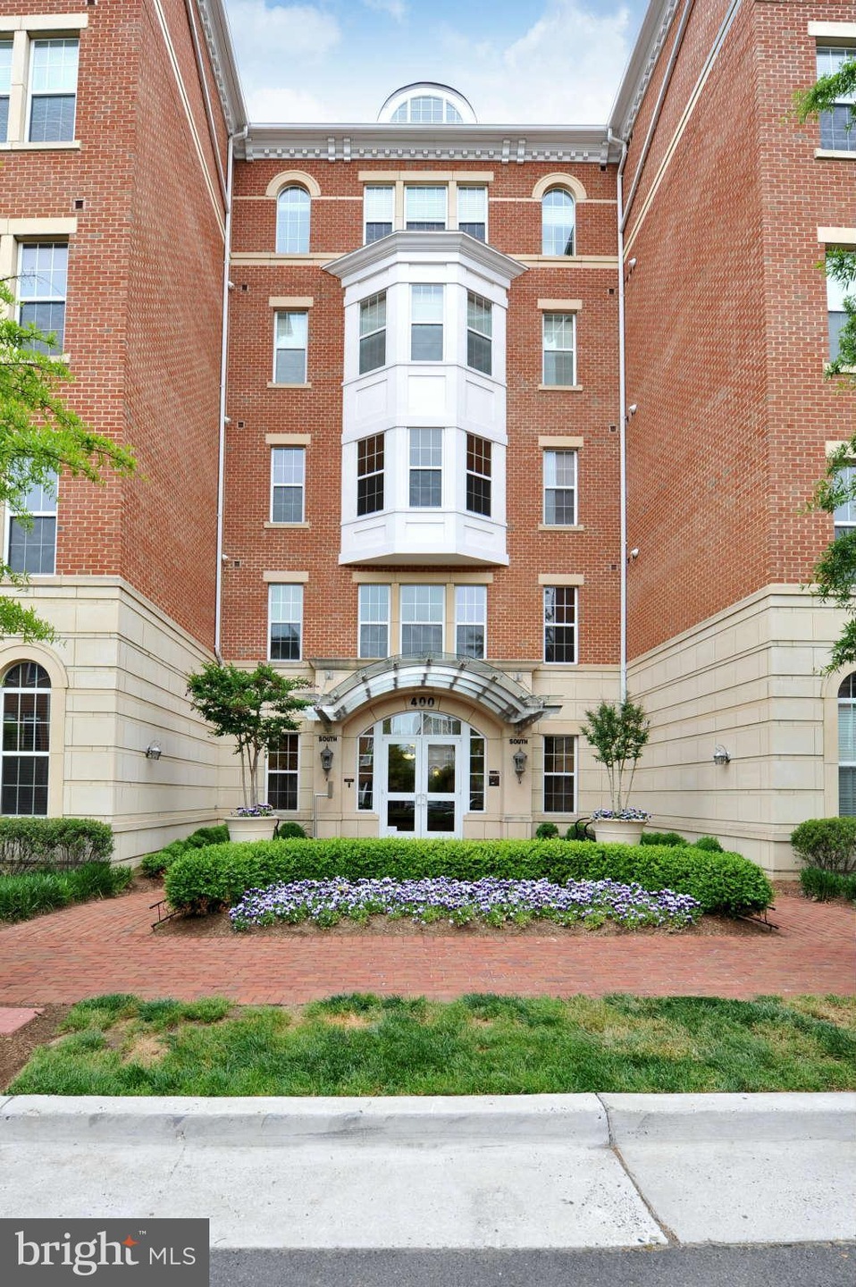 Cameron Square unit 128, Alexandria, VA 22304 - photo 1