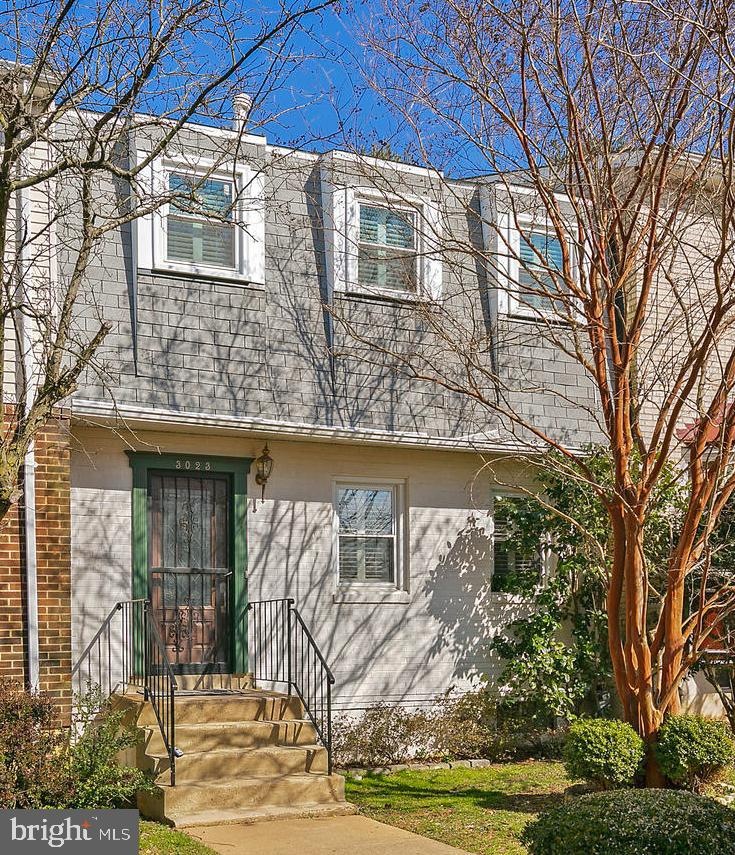 3023 White Birch Ct, Fairfax, VA 22031 - photo 1
