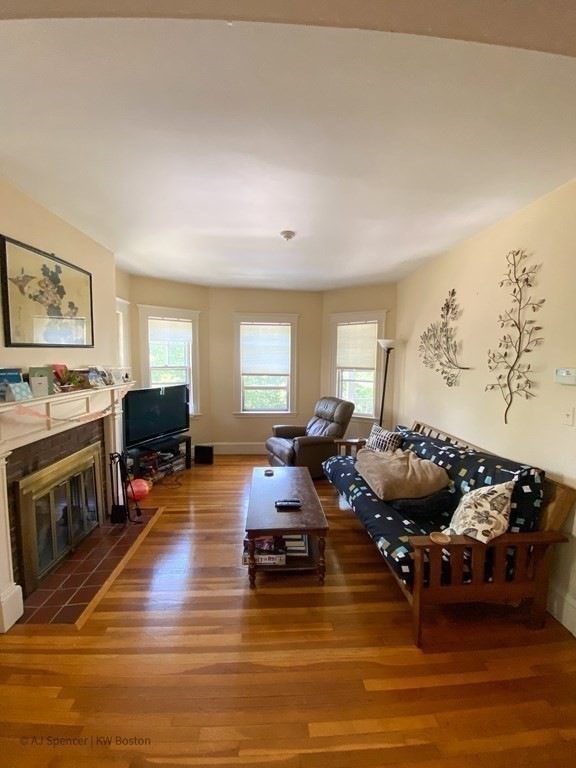 14 Upland Rd unit 2, Brookline, MA 02445 - photo 1