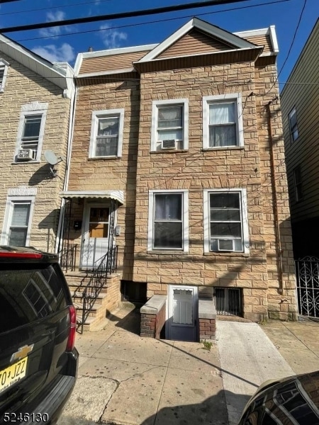 148 Adams St, Newark, NJ 07105 - photo 1