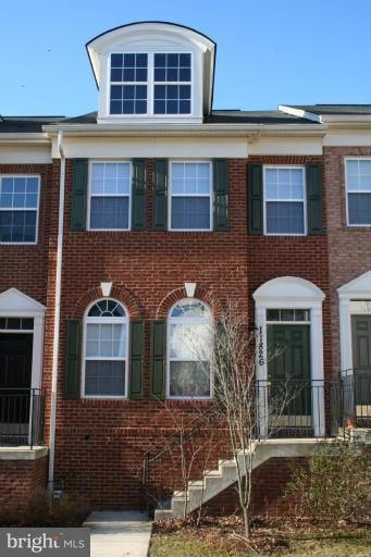 11826 Regents Park Dr, Germantown, MD 20876 - photo 1