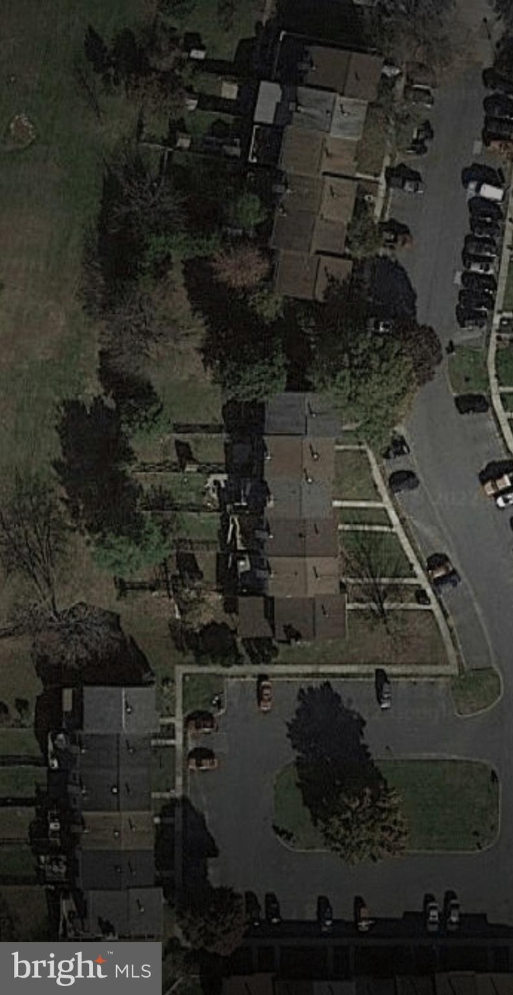 18 Bernadotte Ct, Parkville, MD 21234 - photo 1