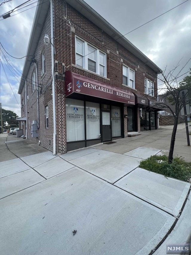 437 Kingsland Ave unit 2, Lyndhurst, NJ 07071 - photo 1