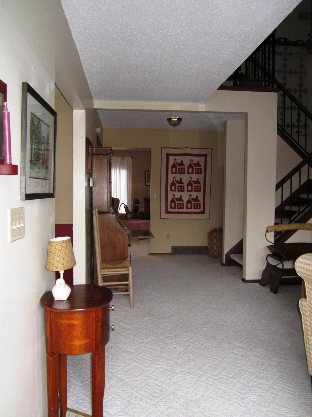 6301 Bidwell Ln, Columbus, OH 43213 - photo 1